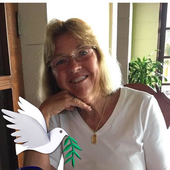 Meet your Posher, Sarah - Picture 1 of 1